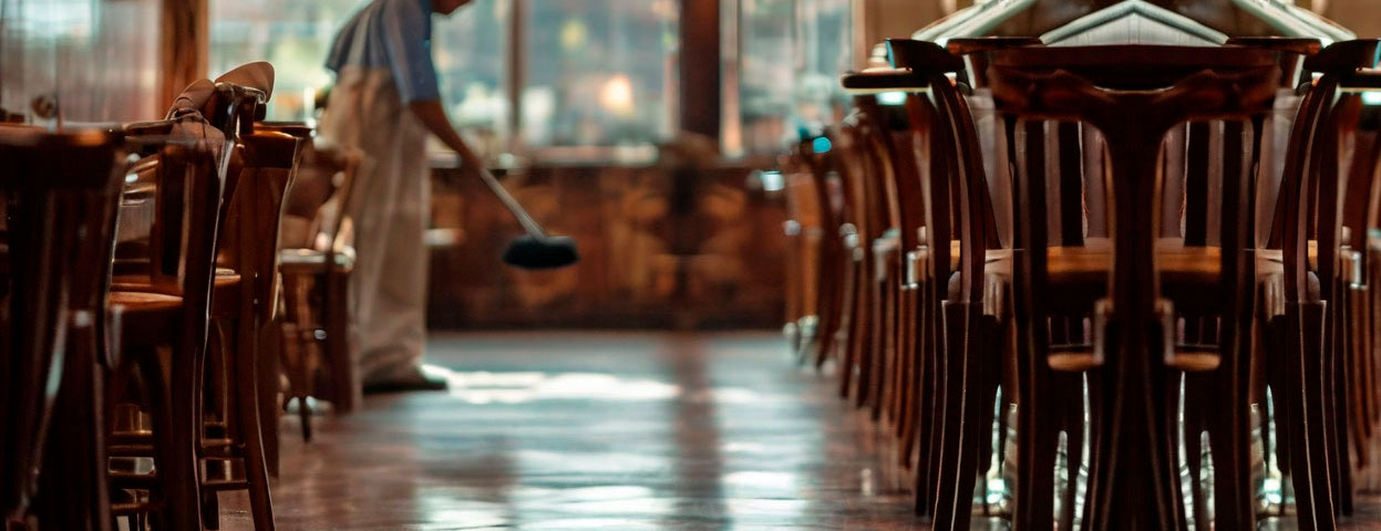 Уборка в ресторанах и гостиницах